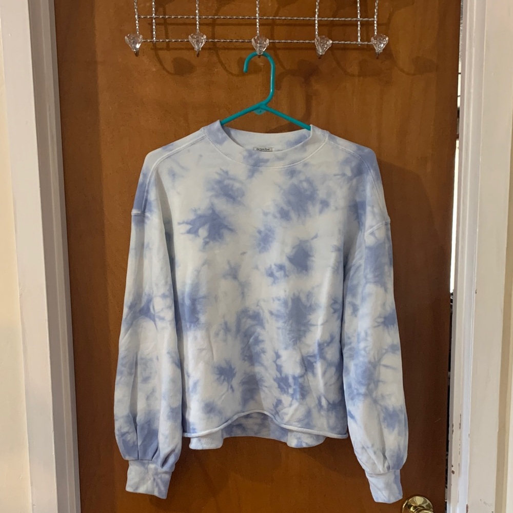 Abercrombie Blue and White Tie Dye Crewneck Sweatshirt